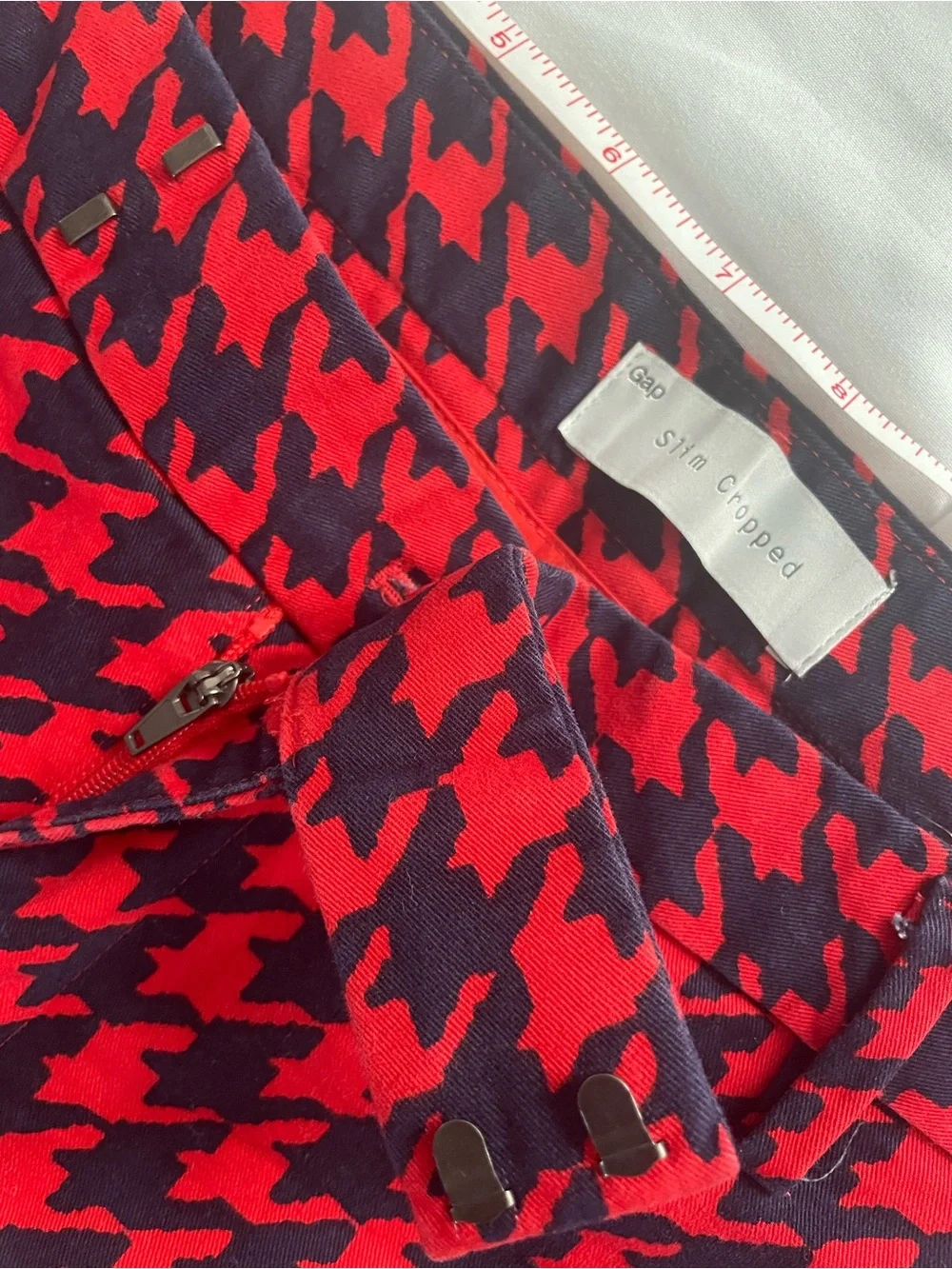 GAP Red and Navy Houndstooth Slim Cropped Pants - Picture 6 of 6